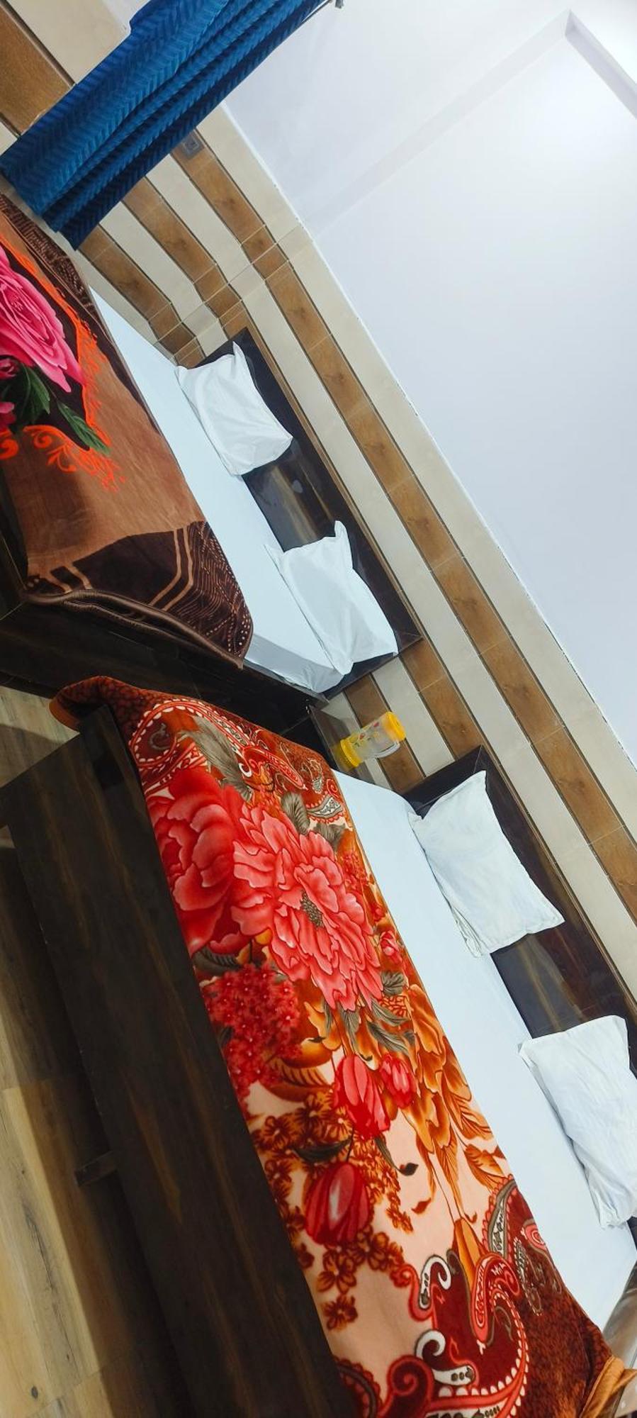 K.D.Dham Near Prem Mandir1 Hotel Vrindāvan Eksteriør billede