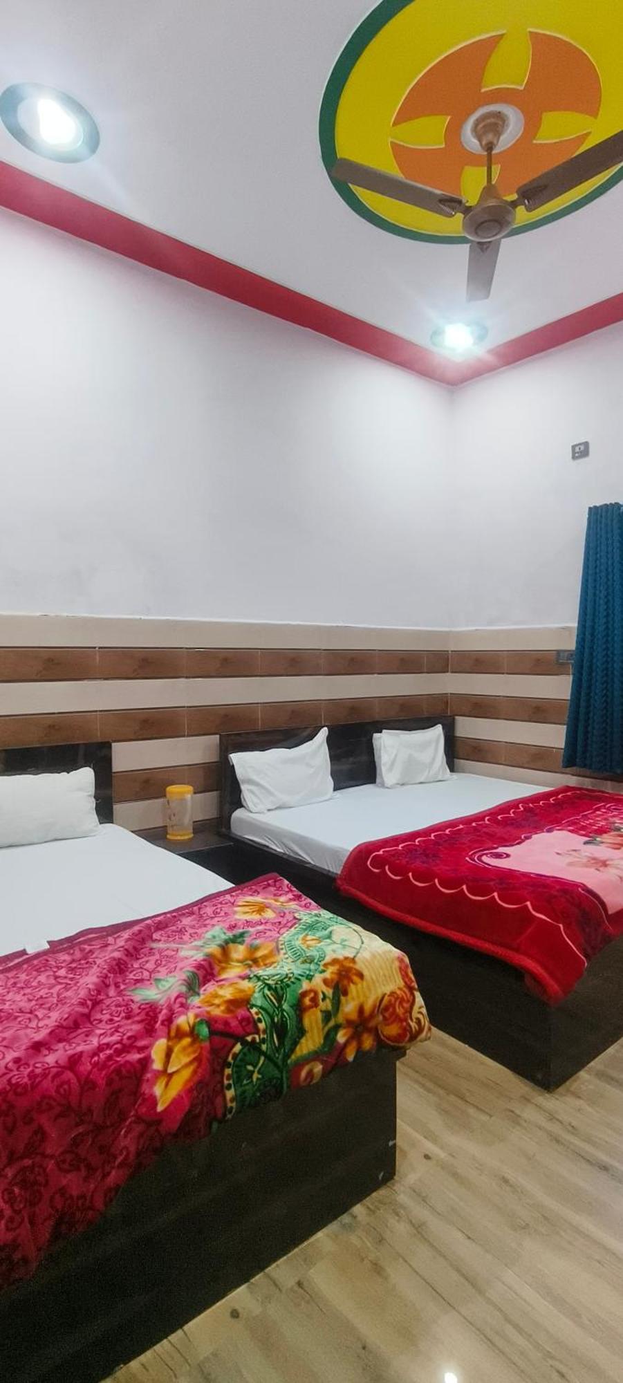 K.D.Dham Near Prem Mandir1 Hotel Vrindāvan Eksteriør billede