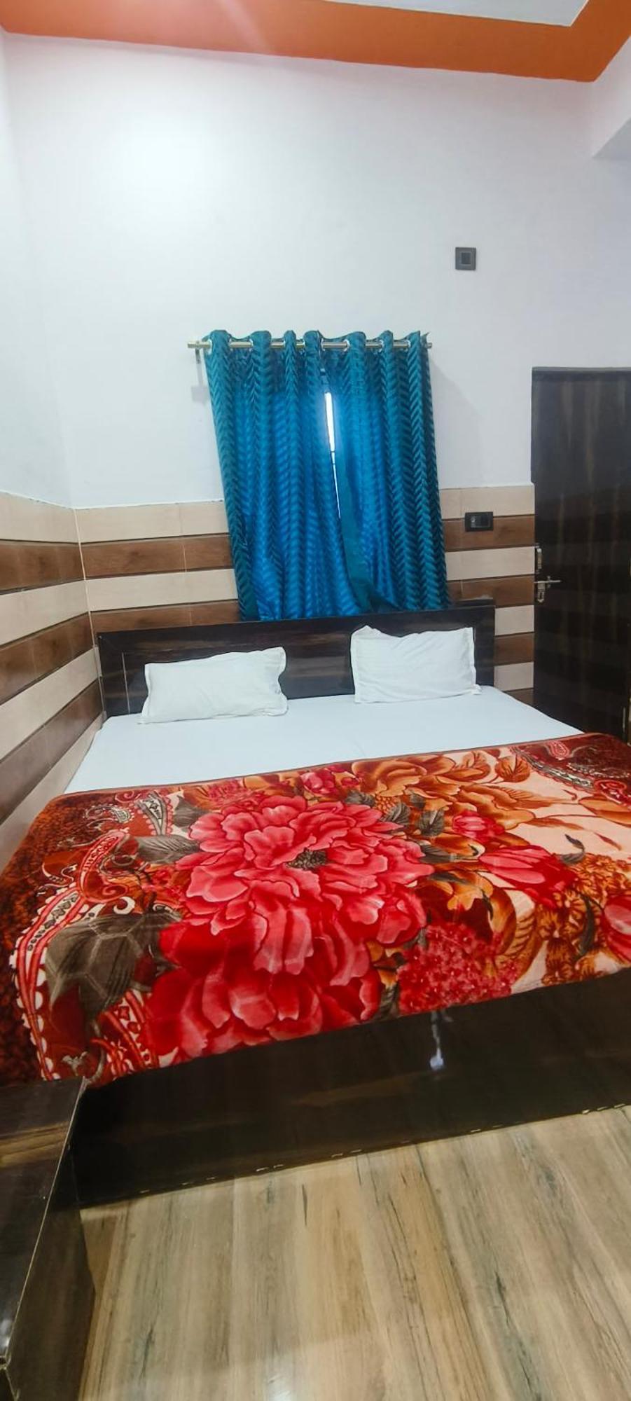K.D.Dham Near Prem Mandir1 Hotel Vrindāvan Eksteriør billede