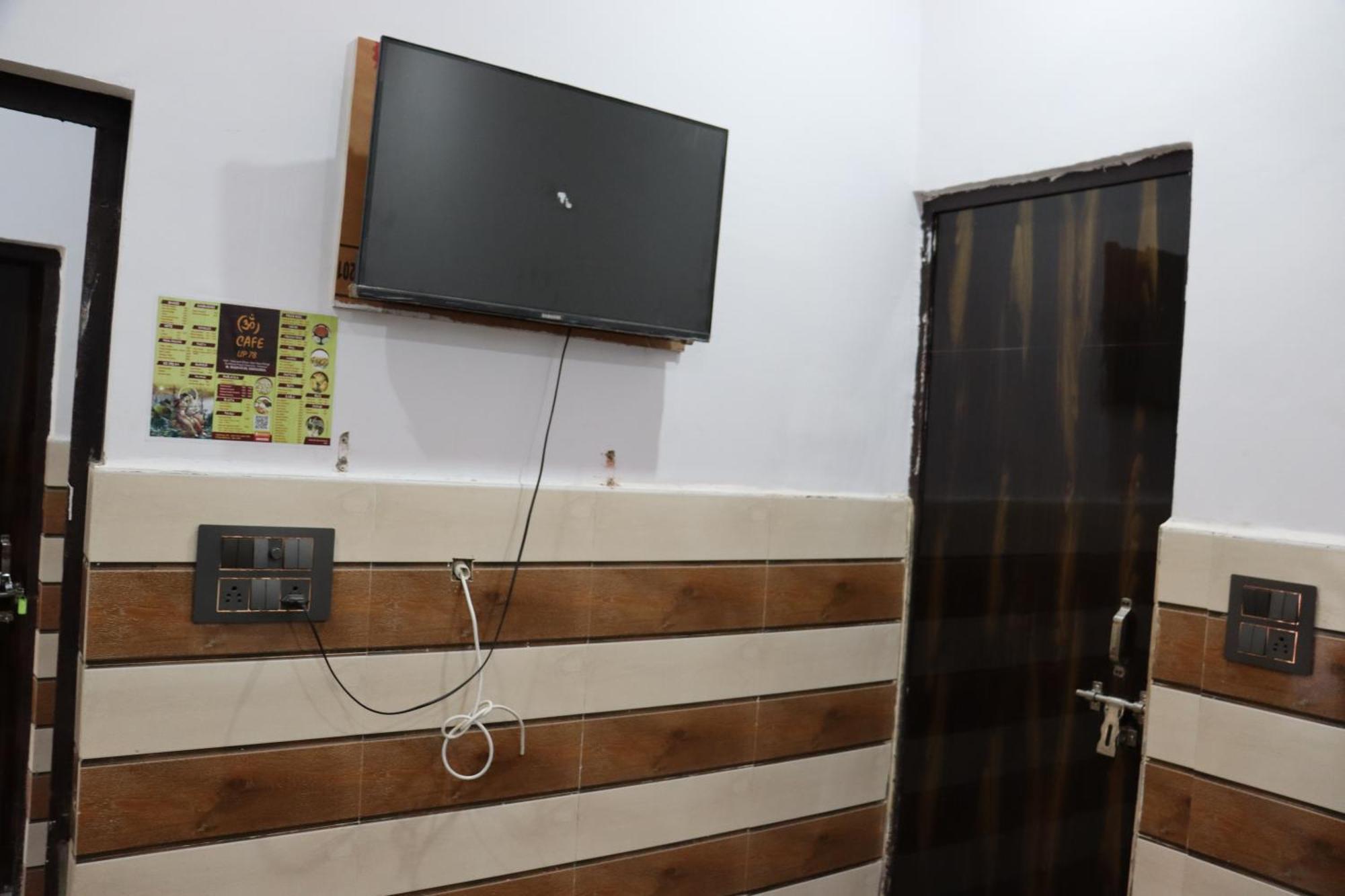 K.D.Dham Near Prem Mandir1 Hotel Vrindāvan Eksteriør billede
